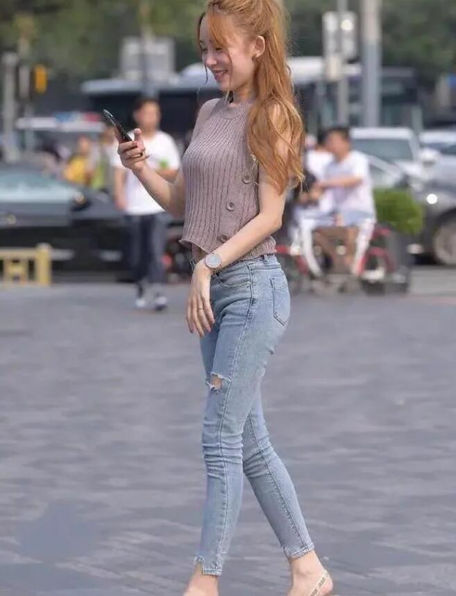 浙江時尚街拍美女,休閑裝依然穿出精致感