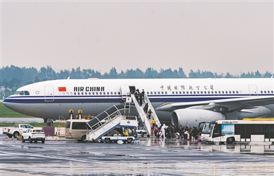 打造區域性國際航空樞紐又進一步  溫州至米蘭國際定期客運航線開通