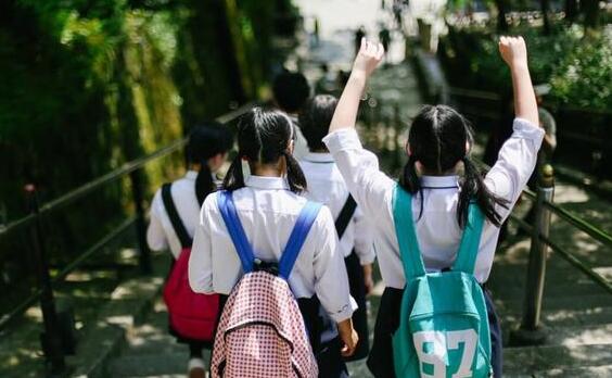 網傳13歲女孩被誘導“賣淫”，遭人侵犯后，獲得400元！