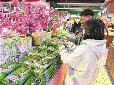 從口味、食材、包裝到食用方式都創意多多 今年的青團大戰 錨定的目標是年輕人
