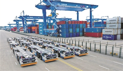 AI集裝箱卡車 實現港口無人化行駛毫米級精度