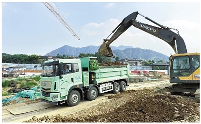 最高補貼21.2萬元 我市大力推廣新能源工程渣土車應用